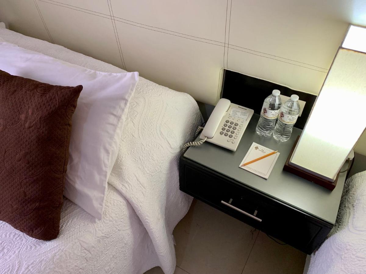Hotel Inn Galerias Aguascalientes Ngoại thất bức ảnh