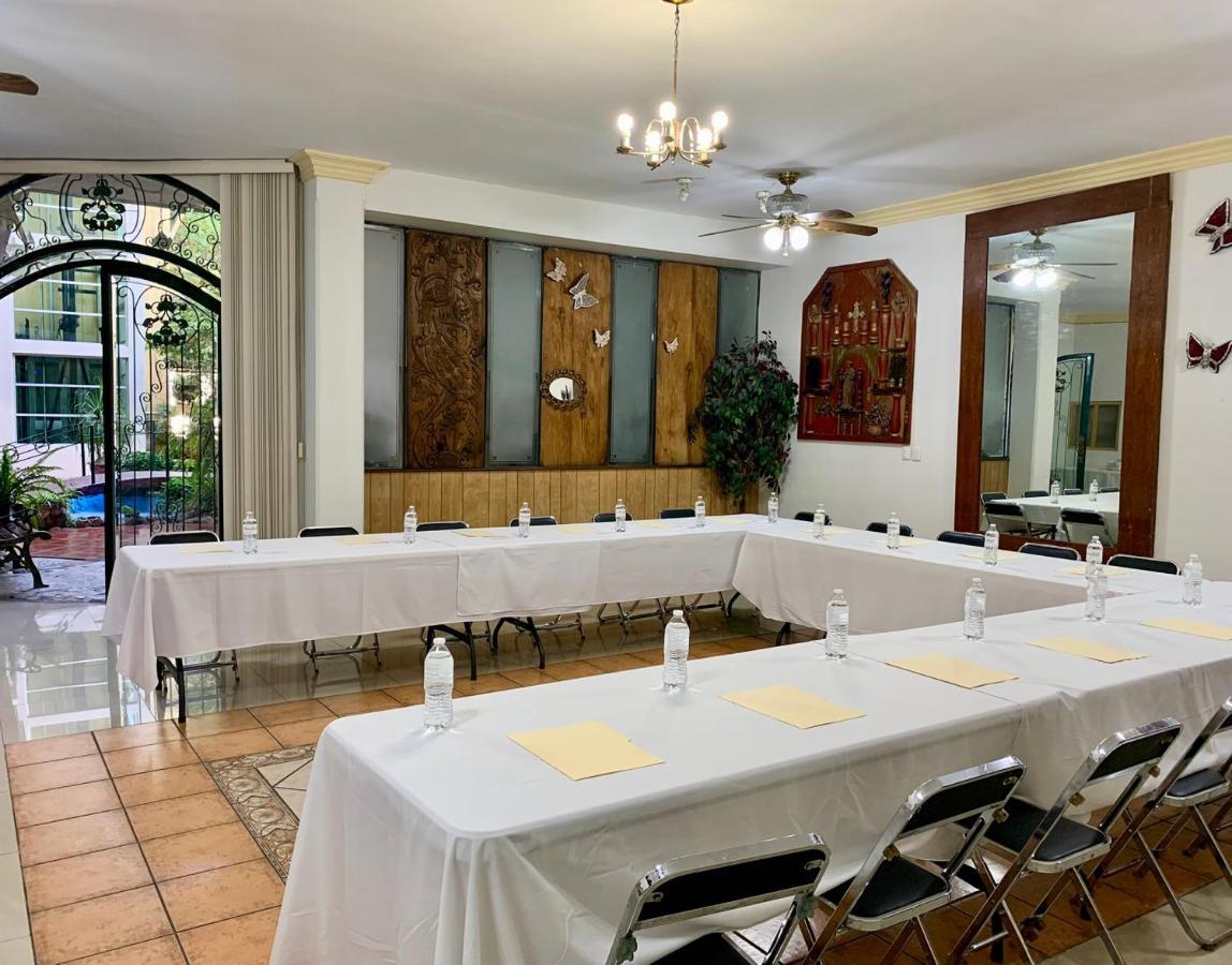 Hotel Inn Galerias Aguascalientes Ngoại thất bức ảnh