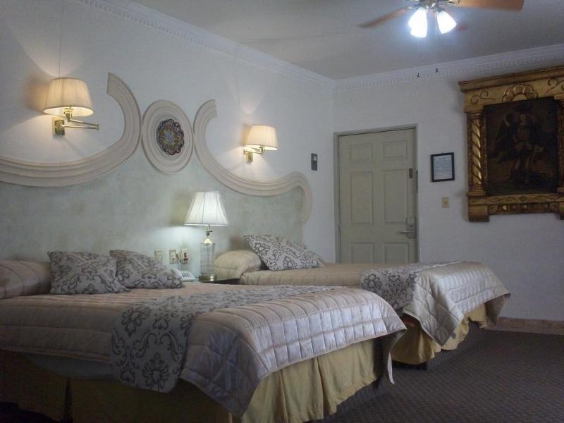 Hotel Inn Galerias Aguascalientes Ngoại thất bức ảnh
